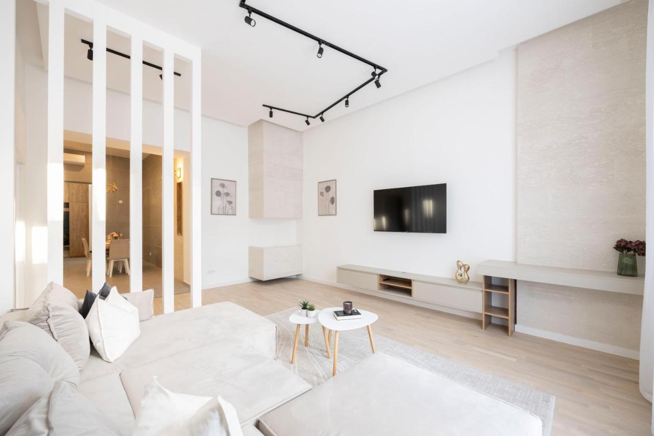 Luxurious & Spacious Central Residence With Balcony Budapest Exterior photo