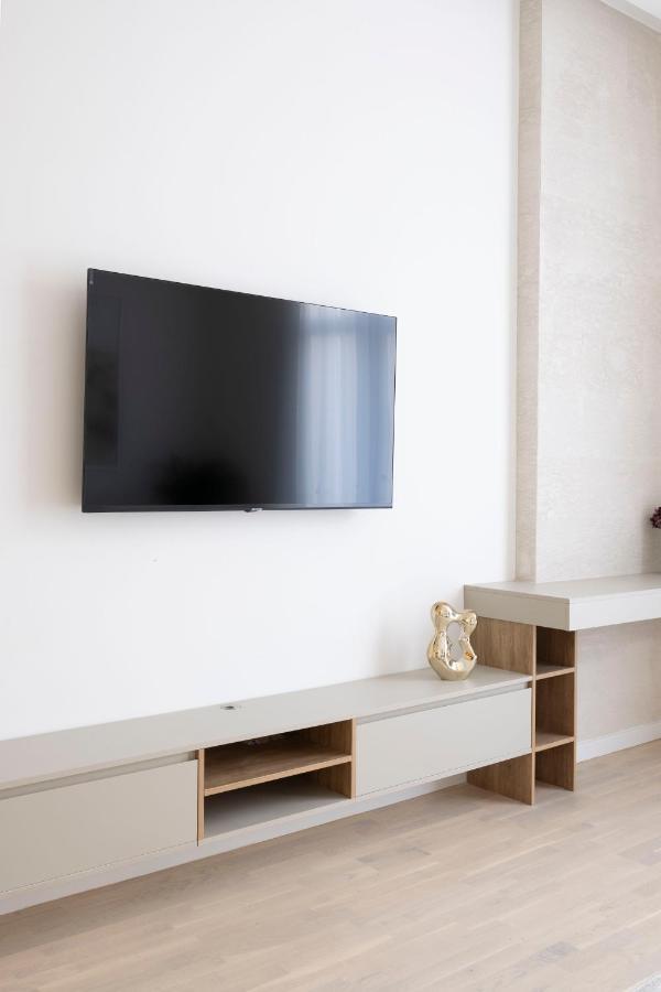 Luxurious & Spacious Central Residence With Balcony Budapest Exterior photo